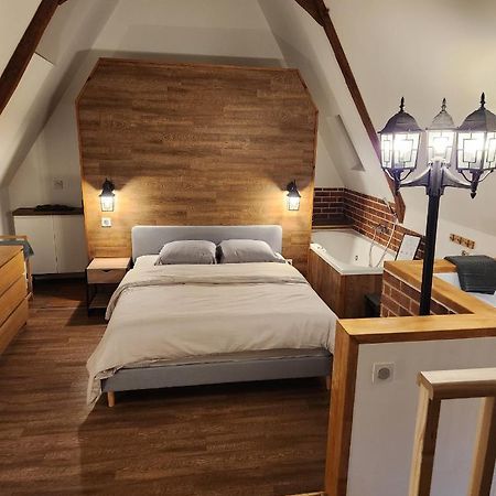 Duplex Cosy Life Balneo Apartment Cysoing Bagian luar foto
