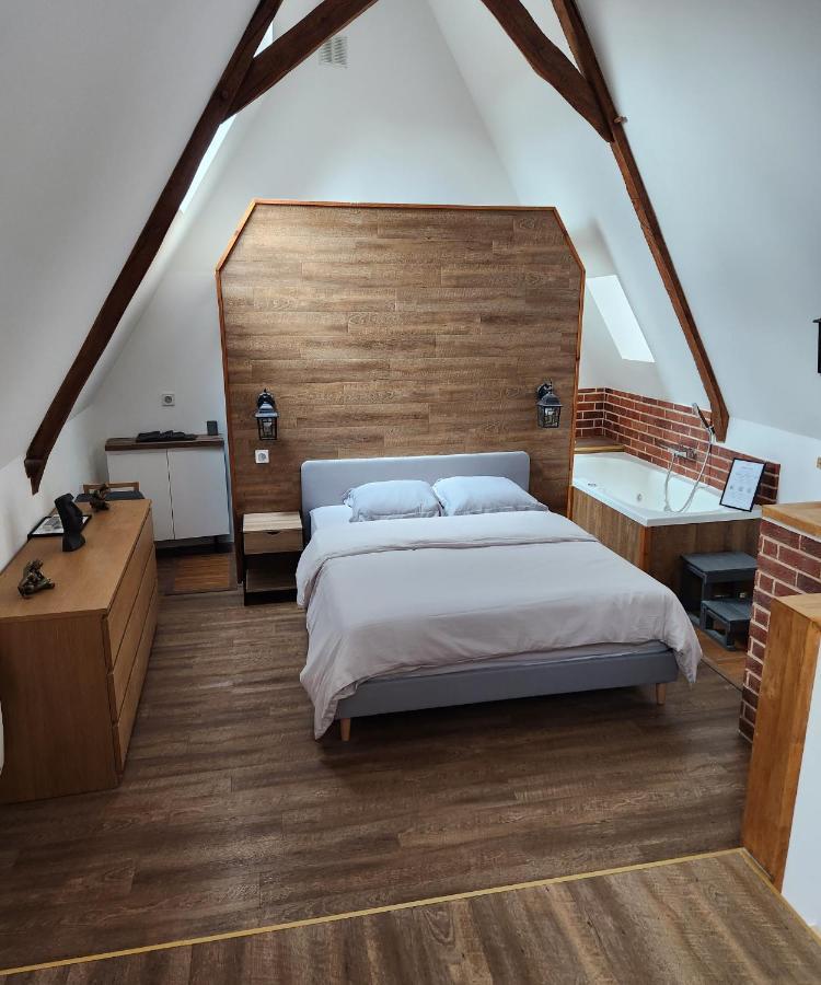 Duplex Cosy Life Balneo Apartment Cysoing Bagian luar foto